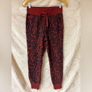 Zella Animal Print Joggers Deep Burgundy & Black
